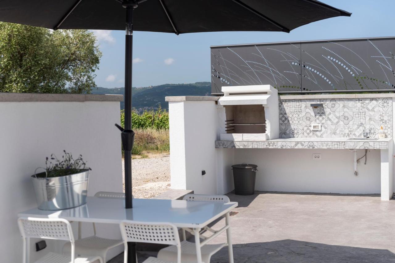 شقة Casa Limoncino By Locap Group كوبر المظهر الخارجي الصورة