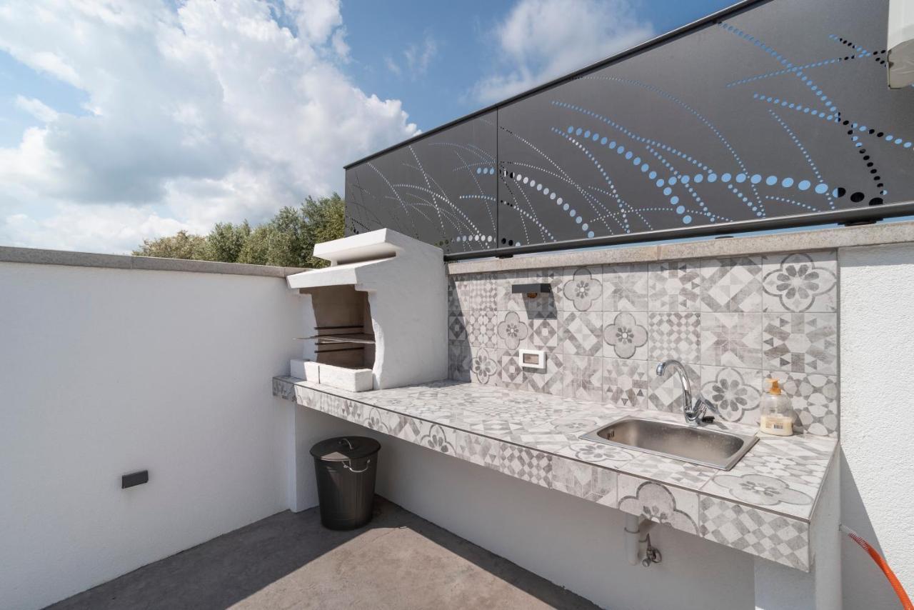 شقة Casa Limoncino By Locap Group كوبر المظهر الخارجي الصورة